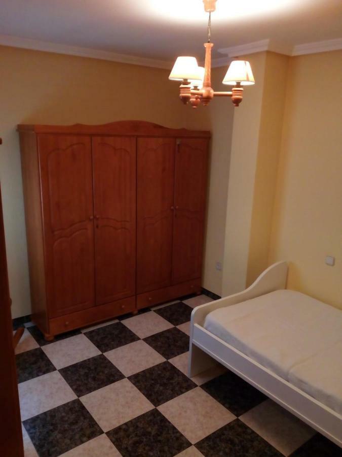 Apartamento Turistico Antigua Universidad Almagro Bagian luar foto