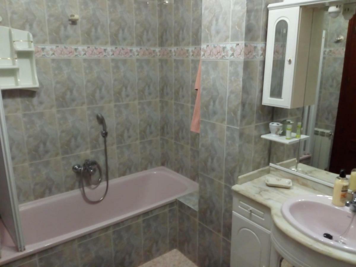 Apartamento Turistico Antigua Universidad Almagro Bagian luar foto